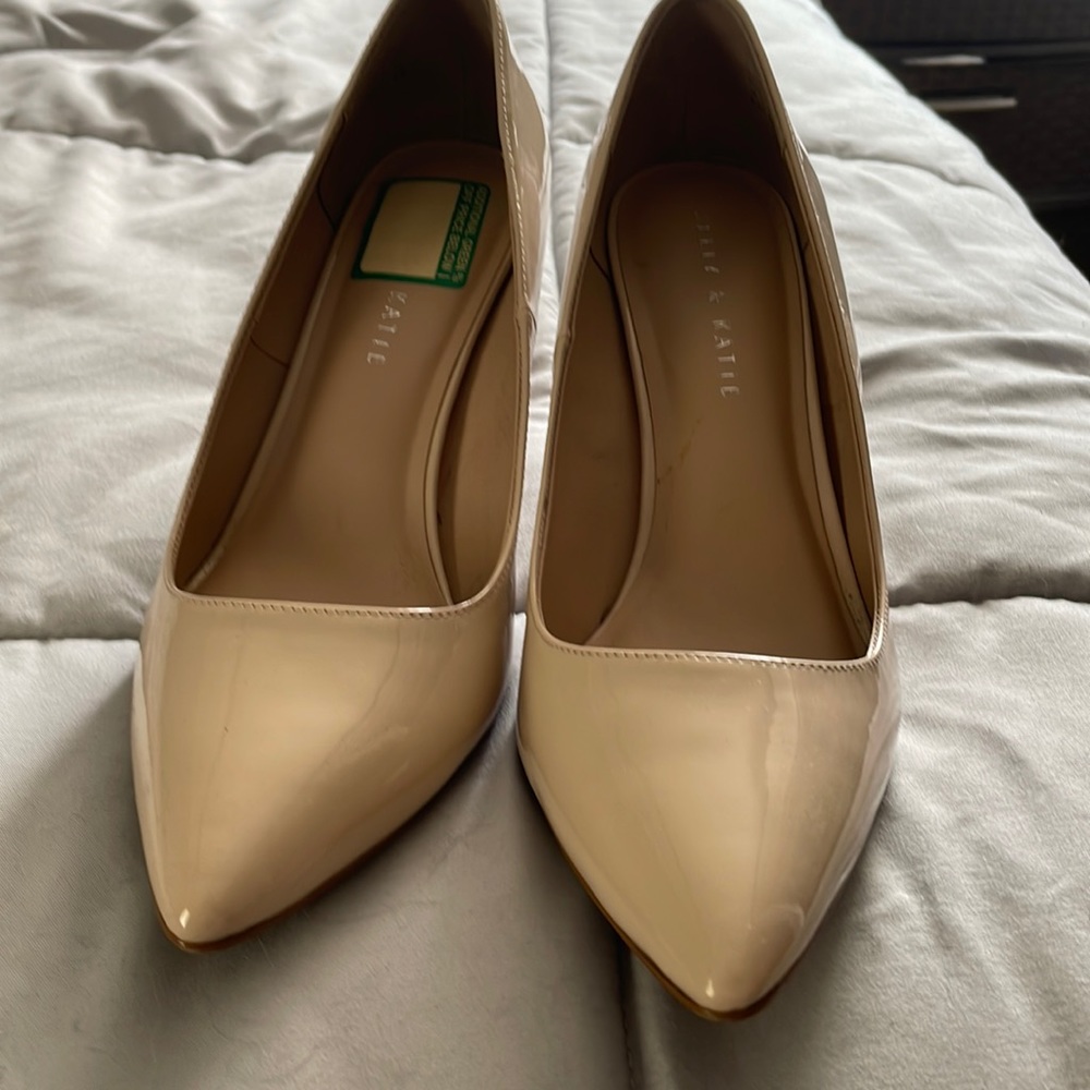 NEVER worn nude heels x kelly&katie